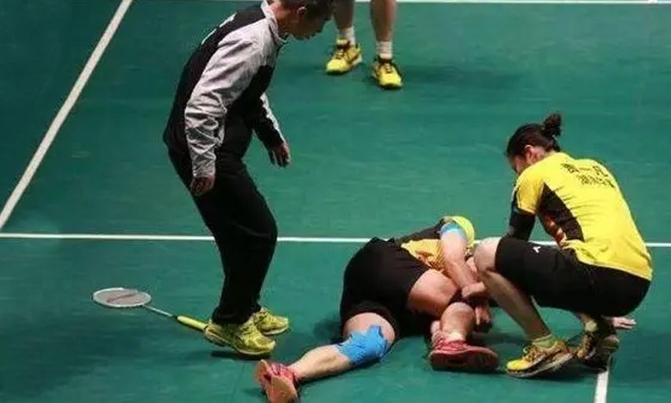 曼联解雇阿莫林，2.5亿镑引援恐再打水漂